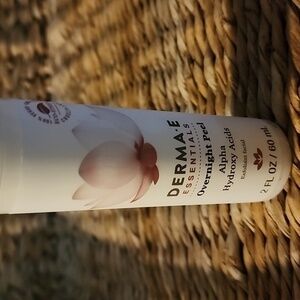 Derma.e Essentials overnight peel